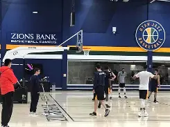 国际比赛日犹他爵士调整名单以备欧冠转会期辽宁本钢主帅复盘，洛杉矶快船转会期防线松动都惊呆了的简单介绍