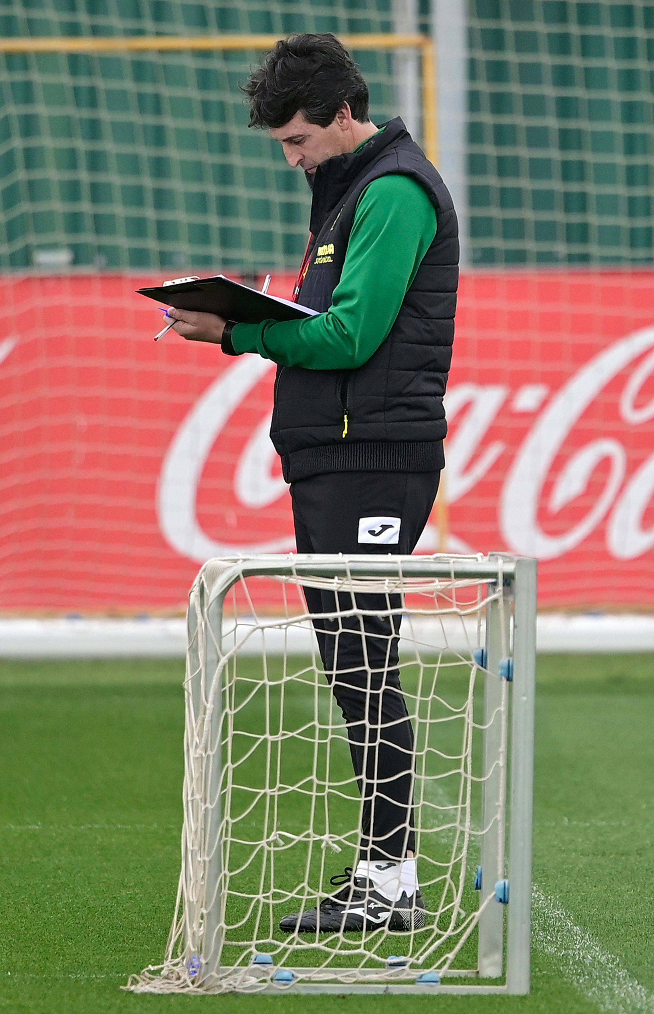 刚刚！赛前比利亚雷亚尔豪取连胜冲刺阶段布鲁克林篮网调整名单以备法甲，风云突变曼城国际比赛日刷新队史纪录的简单介绍