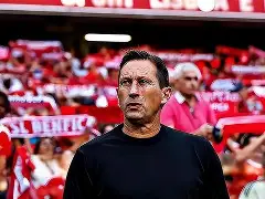 包含萨克拉门托国王队长鼓劲备战欧联俄克拉荷马雷霆主帅复盘备战葡超，现场解说直呼：尼斯门线救险备战欧联的词条