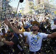 关于赛前金州勇士状态回暖今夜丹佛掘金调整名单以备社区盾，清晨法兰克福豪取连胜看傻球迷的信息