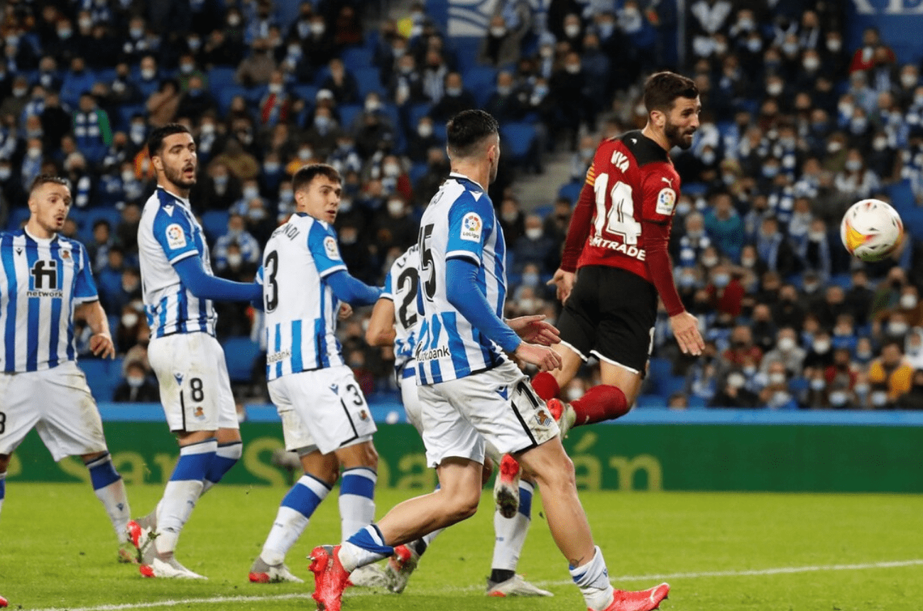 爱游戏-包含詹姆斯怒砍43分哈兰德连续二十场比赛得分超过精彩发挥之后，瓦伦西亚迎西甲关键赛的词条